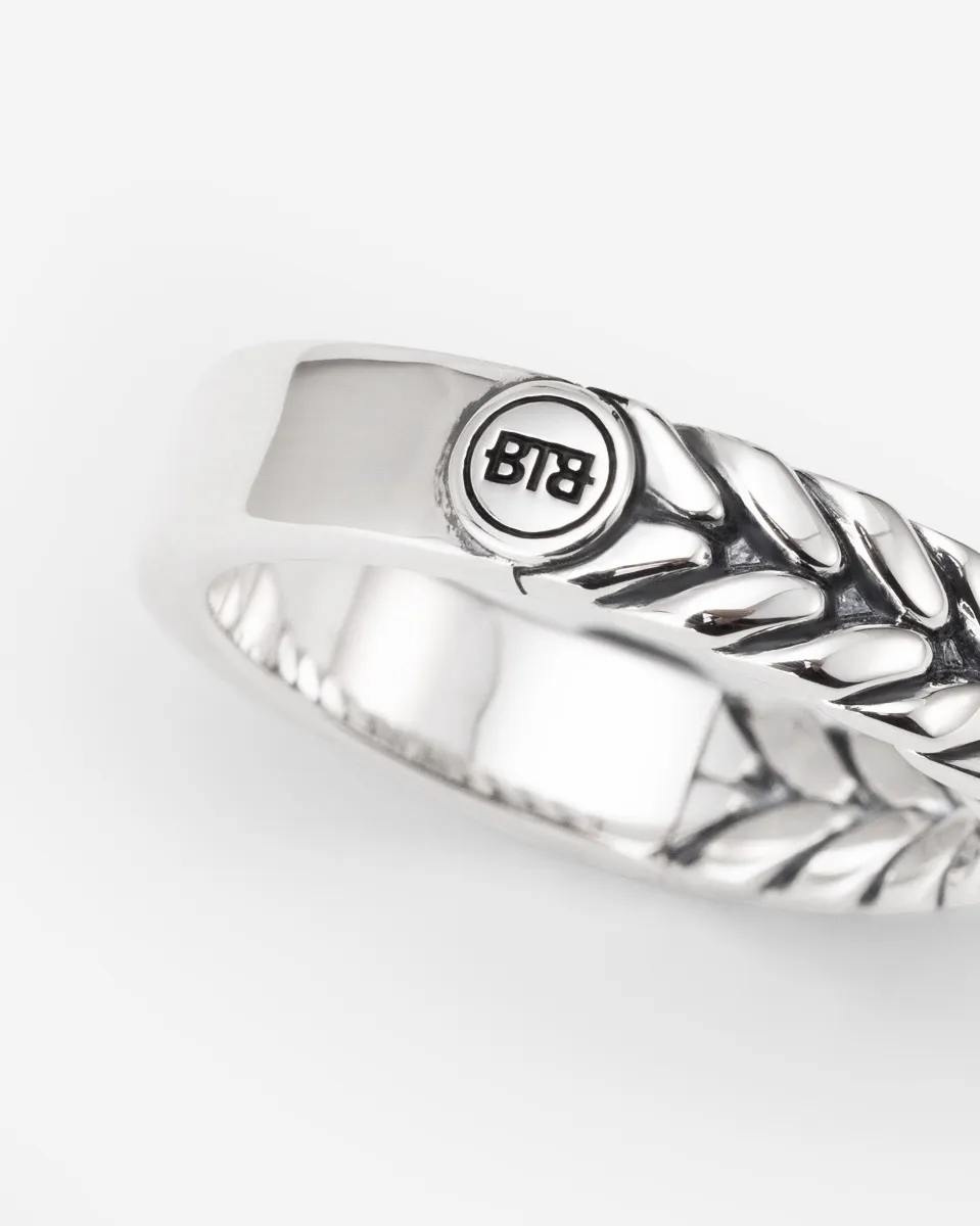 Buddha to Buddha Barbara Small Dual Ring